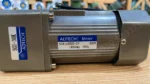 Gốc đối diện motor giảm tốc mini 180w