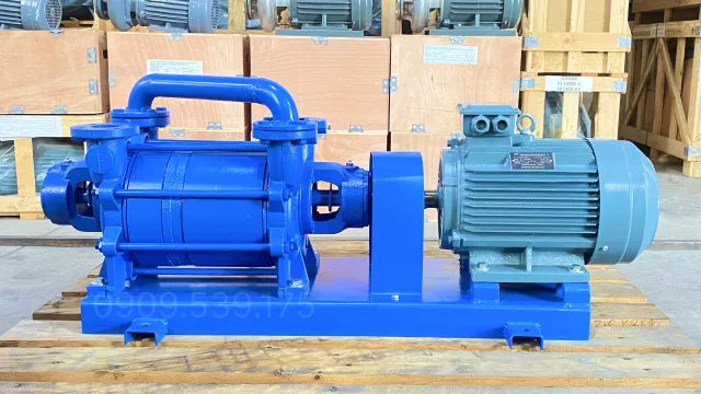 Vị trí chính diện Bơm hút chân không 3.7kW 5Hp