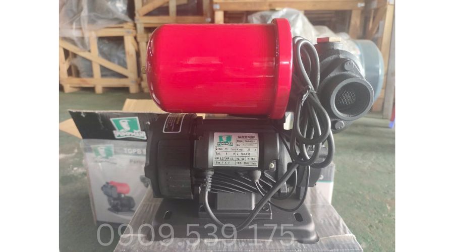 Cấu tạo bên ngoài của bơm tăng áp 0.37kW 0.5Hp