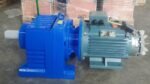 Motor tải nặng có phanh mặt trước