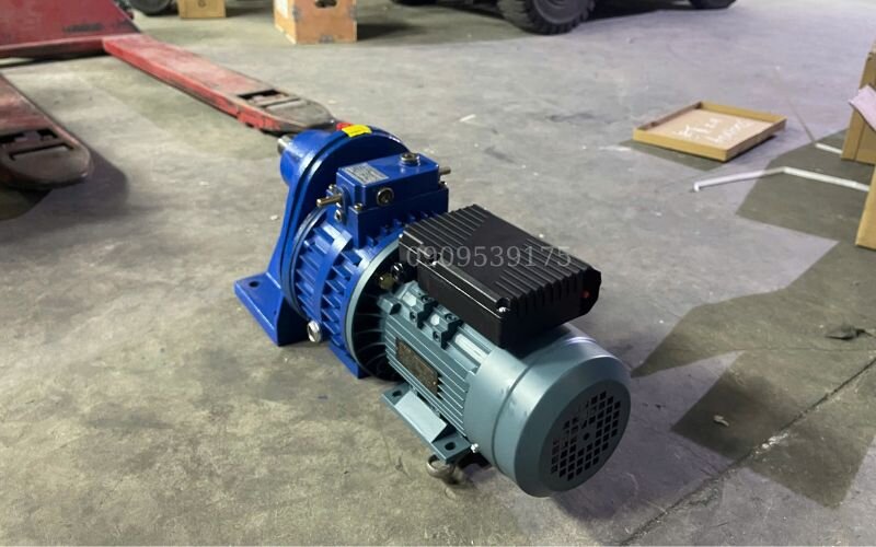 Bộ điều khiển tốc độ motor 1 pha 2kW là gì?