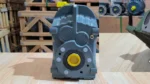 Vị trí chính diện hộp giảm tốc tải nặng trục song song F 22kW 30Hp