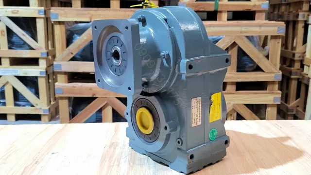 Hộp giảm tốc tải nặng trục song song F 37kW 50Hp chính hãng
