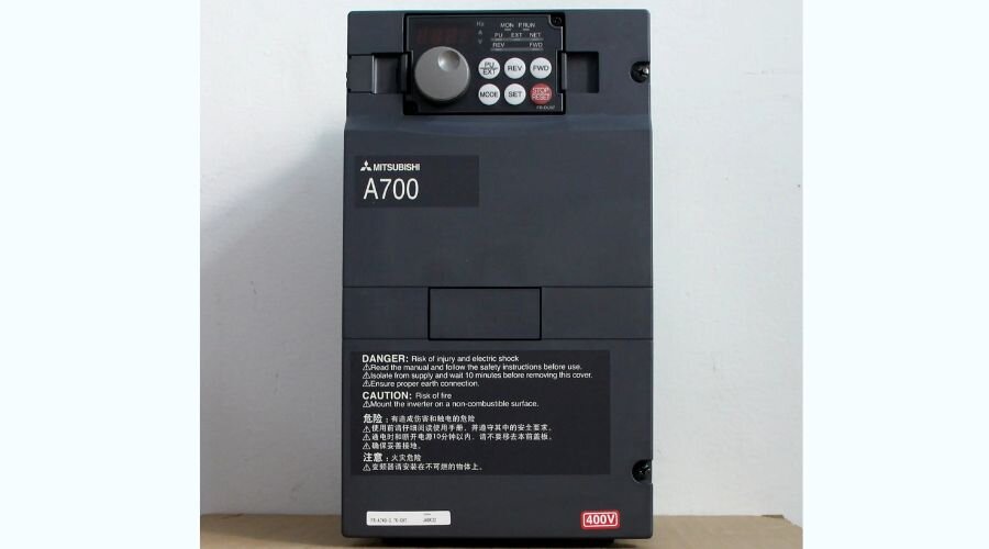 Thiết kế tổng quan của biến tần Mitsubishi 2.2kW