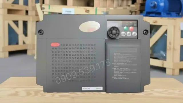Vị trí chính diện biến tần Mitsubishi 11kW