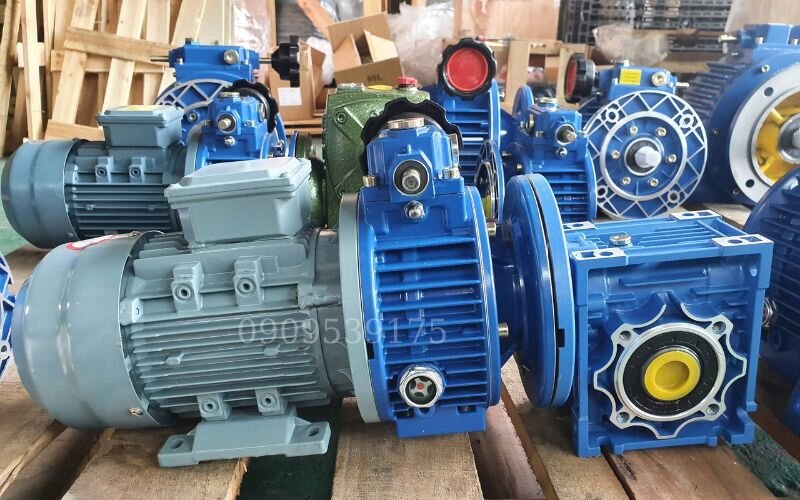 Phân loại hộp giảm tốc 2 cấp đồng trục