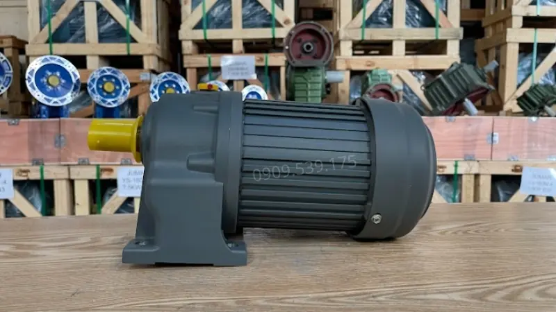 Động cơ giảm tốc 3 pha dưới 1.1kW