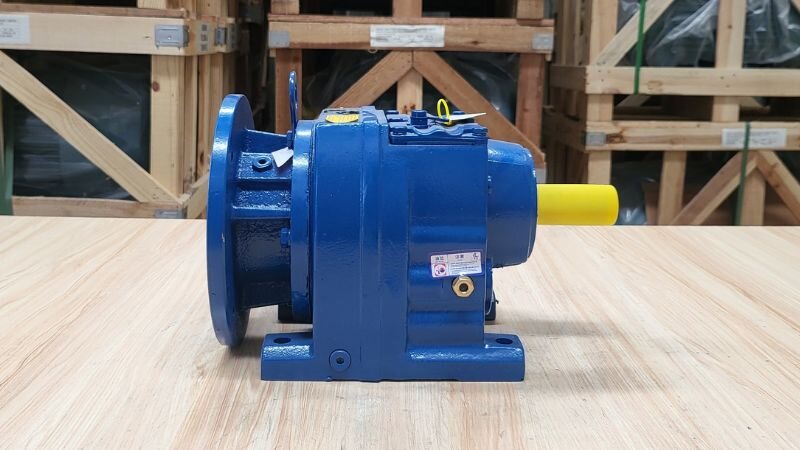 Notes when purchasing a heavy duty R-series inline helical gearbox