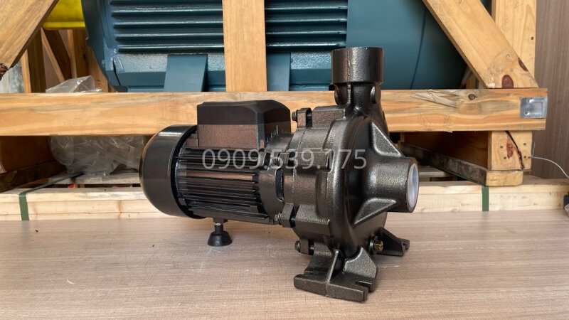 Máy bơm nước 1 pha dưới 3.7kW