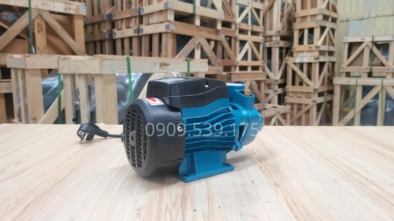 Máy bơm nước đẩy cao 3 pha