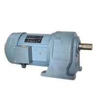 Động cơ giảm tốc 3 pha từ 1.1kW đến 3.7kW