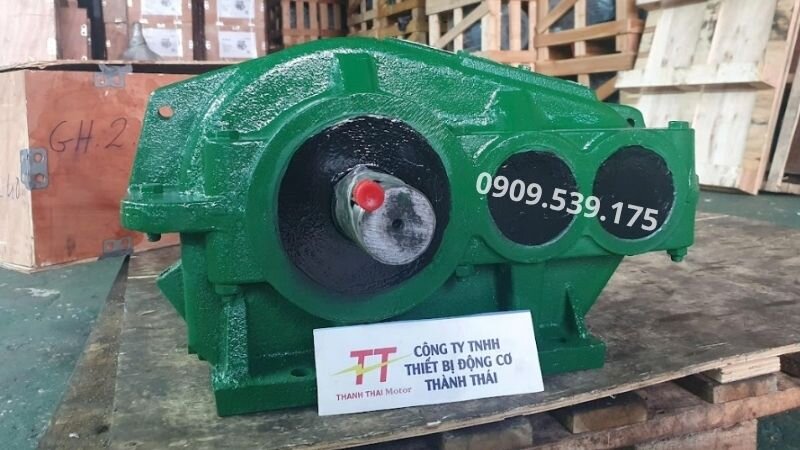 Hộp giảm tốc ZQ 1 cấp tại Thành Thái Motor.