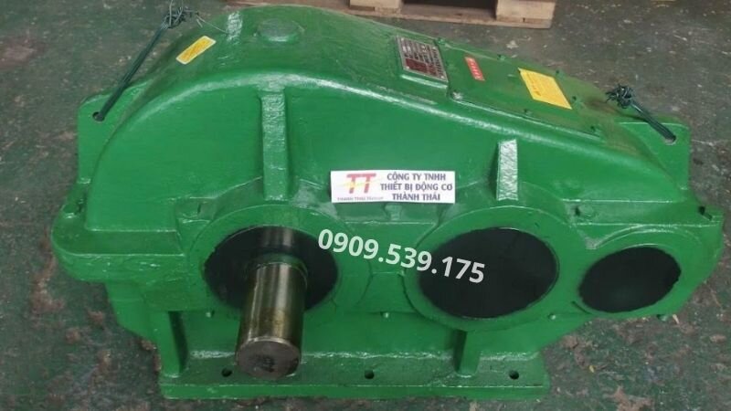 ZQ 2-stage gearbox at Thanh Thai Motor.