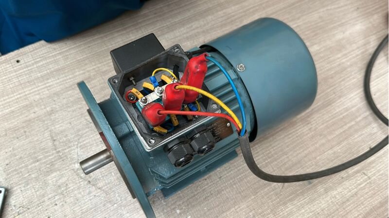 Hướng dẫn đầu điện động cơ điện có phanh