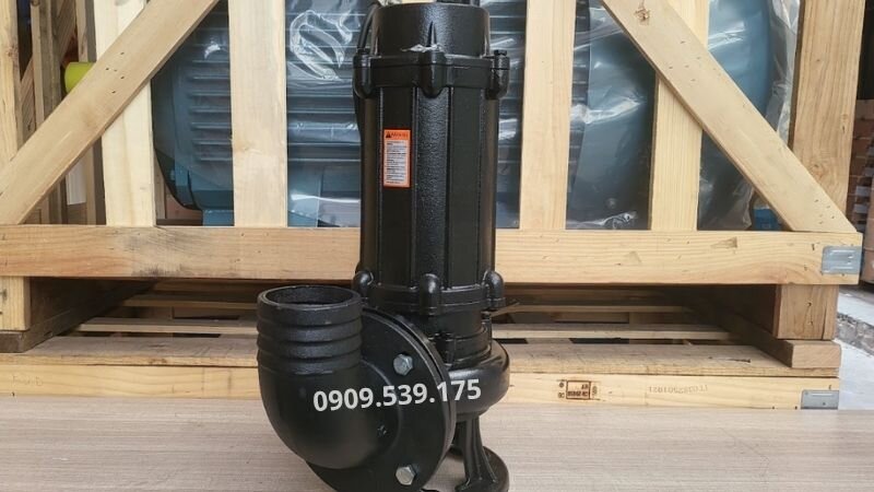 Máy bơm nước 3 pha trên 3.7kW tại Thành Thái Motor.