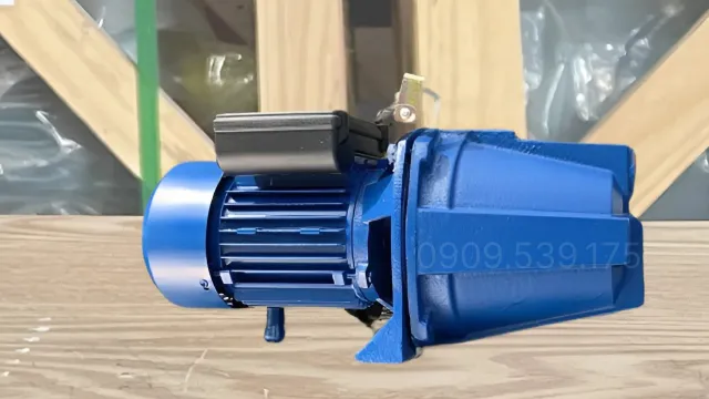 Gốc đối diện Máy bơm nước cá sấu JET 100HQi 0.75kW 1Hp