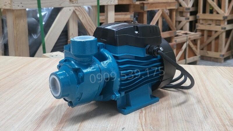 Máy bơm nước đẩy cao là gì