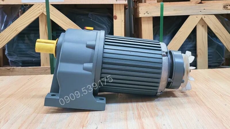 3-phase gear motor over 3.7kW