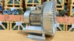 Góc đối diện Motor quạt thổi 30kW 40Hp