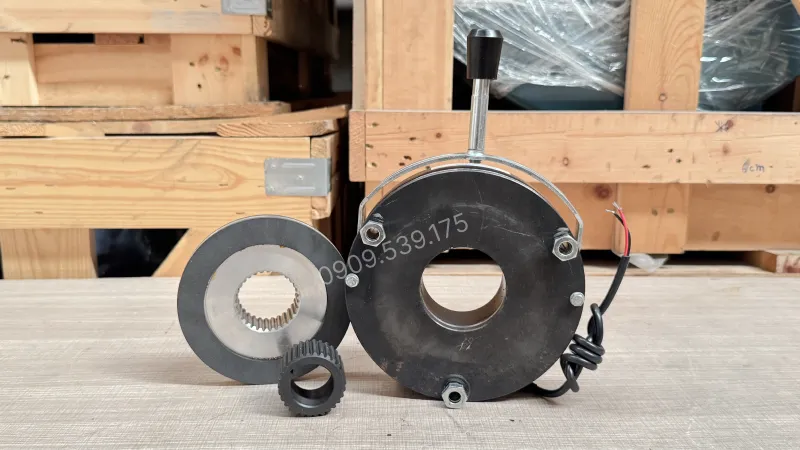 Thiết kế tổng quan thắng từ 11kW 15Hp