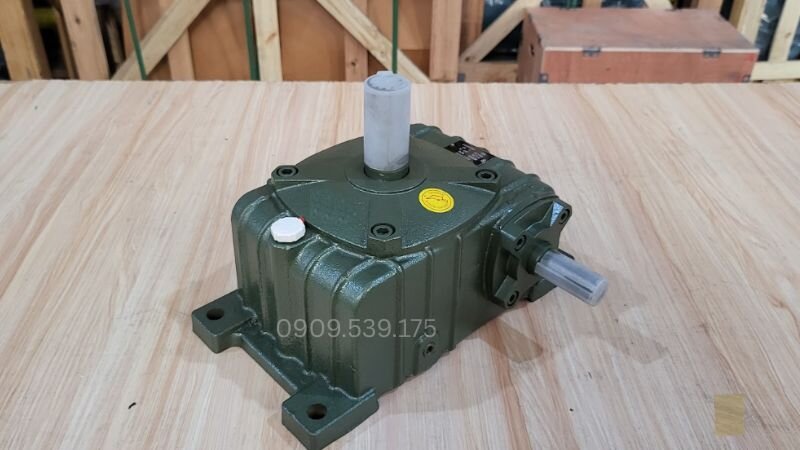 Cấu tạo chi tiết về hộp giảm tốc trục vít WPO