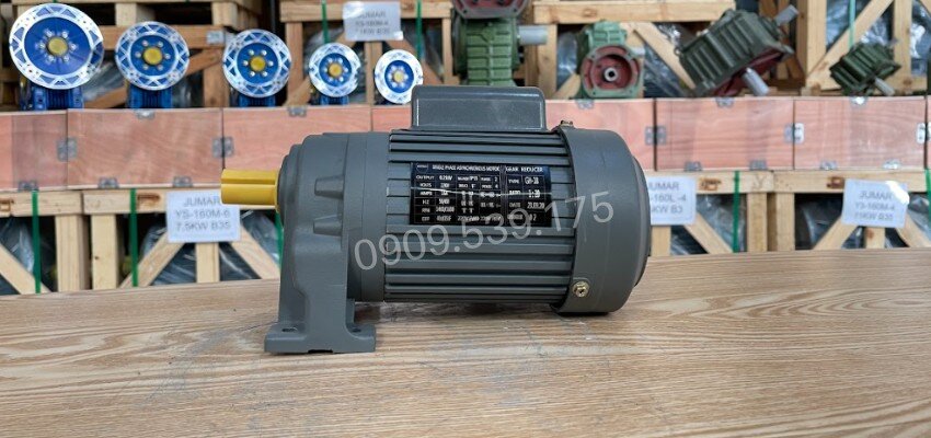 Lựa chọn động cơ giảm tốc không chọn than dựa trên công suất, mô-men xoắn, chi phí,...