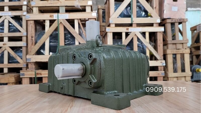 Hướng dẫn phân biệt trục vào và trục ra của hộp giảm tốc