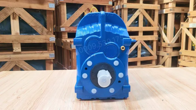 Trục của Motor giảm tốc tải nặng trục song song F 15kW 20Hp