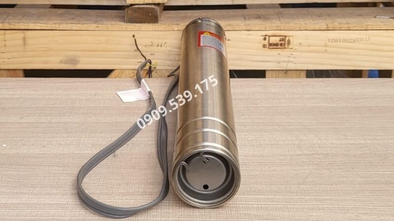 Máy bơm nước hỏa tiễn 3 pha tại Thành Thái Motor.