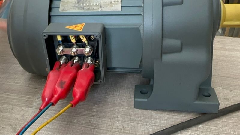 Cách đấu dây động cơ giảm tốc 3 pha an toàn chuẩn kỹ thuật dễ làm