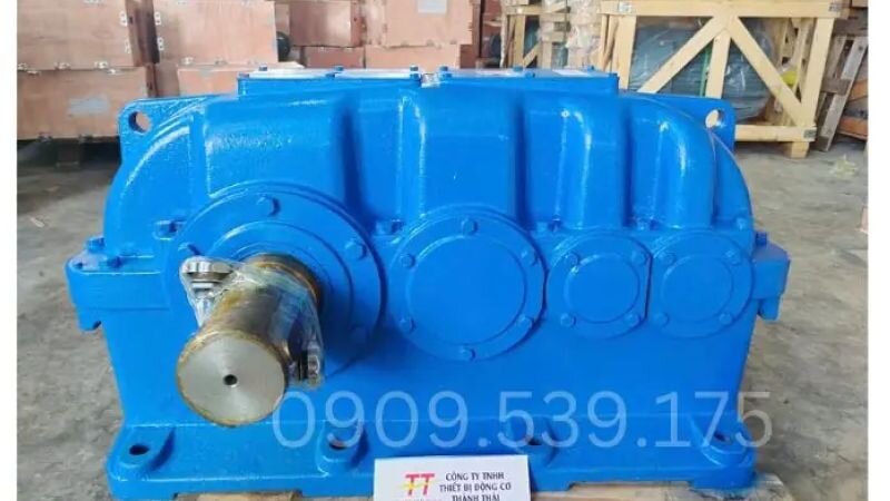 Hộp số giảm tốc 2 cấp phân đôi với thiết kế tăng độ bền và hiệu suất truyền lực