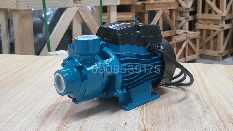 Máy bơm nước đẩy cao 100m ứng dụng trong nông nghiệp và công nghiệp