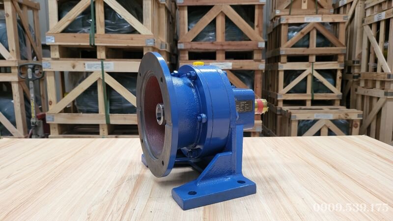 Motor biến tần kết hợp hộp giảm tốc Cycloid 4kW 5.5HP cho máy khuấy, máy trộn, băng tải nặng