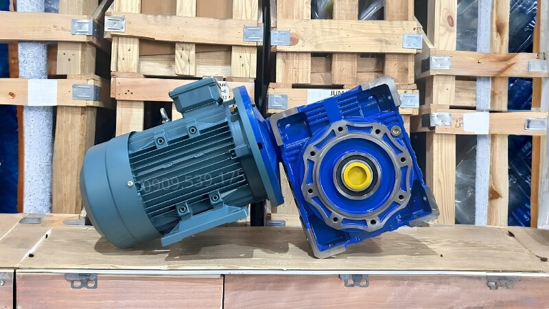 NMRV gear motor 3.7kW