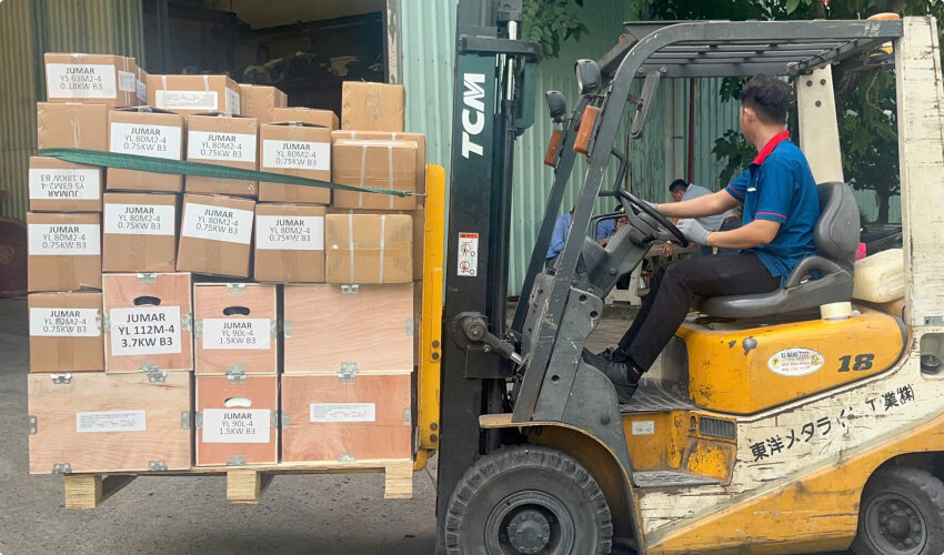 Thành Thái Motor nhập kho