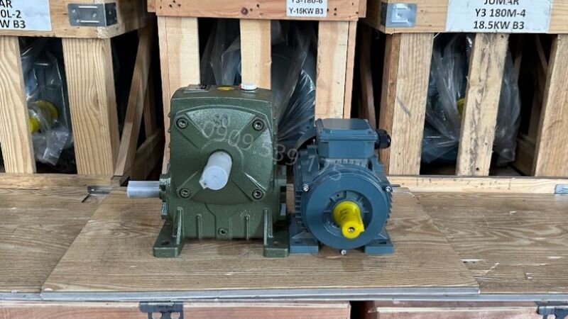 Giới thiệu động cơ giảm tốc trục vít bánh vít 1 pha