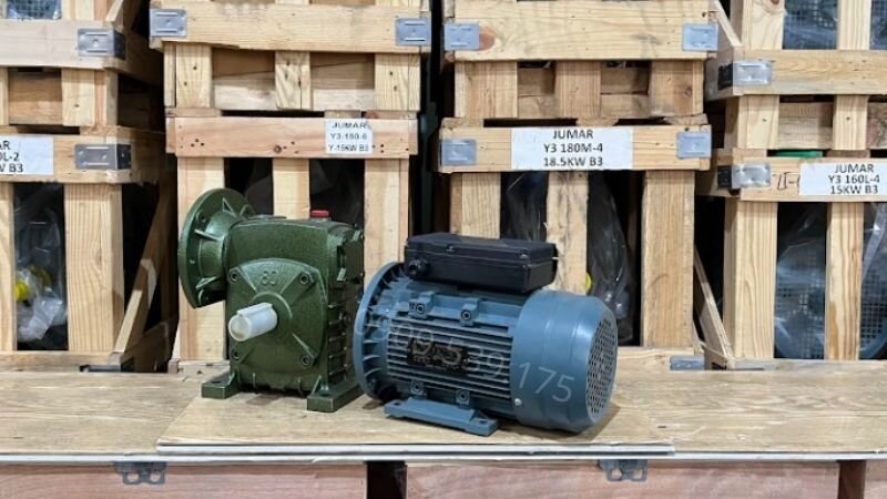 Giới thiệu động cơ giảm tốc trục vít bánh vít 3 pha