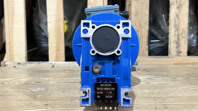 Mặt sau của motor giảm tốc NMRV