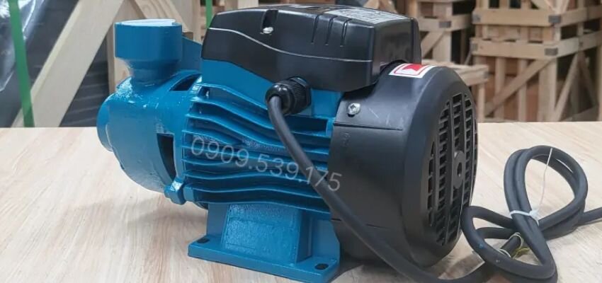 Máy bơm nước đẩy cao tầng vận hành bền bỉ, áp lực mạnh, cấp nước liên tục
