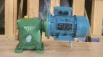 Góc bên phải của Motor giảm tốc WPDS 80 1.1kW 1.5Hp