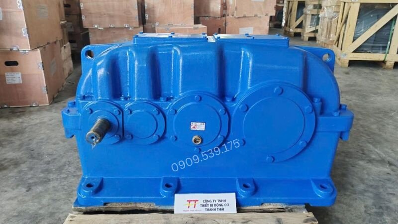 Hộp giảm tốc ZQ nổi bật với kết cấu chắc chắn, khả năng chịu tải cao và tỉ số truyền lớn.