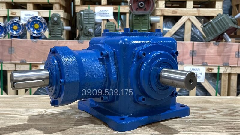 Hộp giảm tốc tải nặng chuyển hướng T