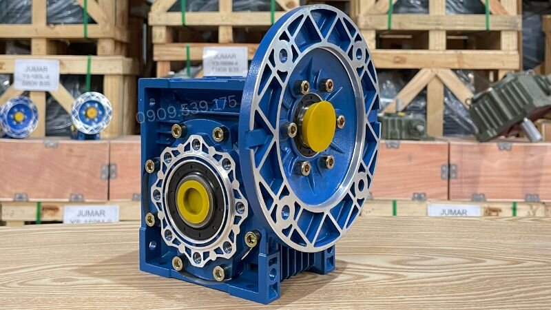 Hộp số giảm tốc NMRV tại Thành Thái Motor.