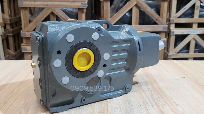 Hộp số giảm tốc tải nặng trục vuông góc S
