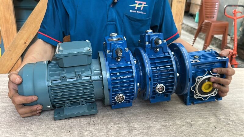 Cách lắp motor điện với 2 UDL và 1 NMRV để tạo thành motor giảm tốc 3 cấp