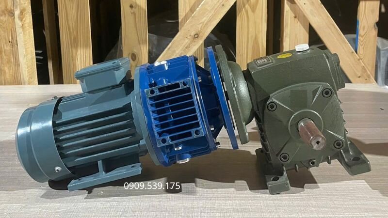 Cấu tạo bên trong motor giảm tốc 2 cấp UDL- WPDS