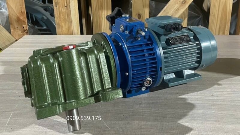 Internal structure of the 2-stage UDL - WPDX gear motor