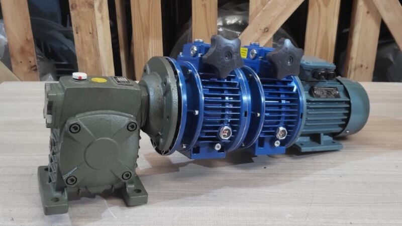 Detailed structure of the 3 stage gear motor with 2 udl and 1 wpds