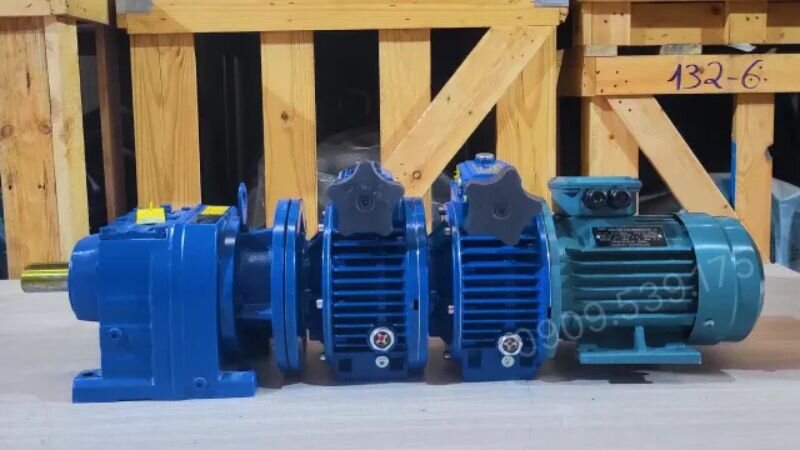 Cấu tạo của motor giảm tốc 3 cấp (2UDL và 1 R)