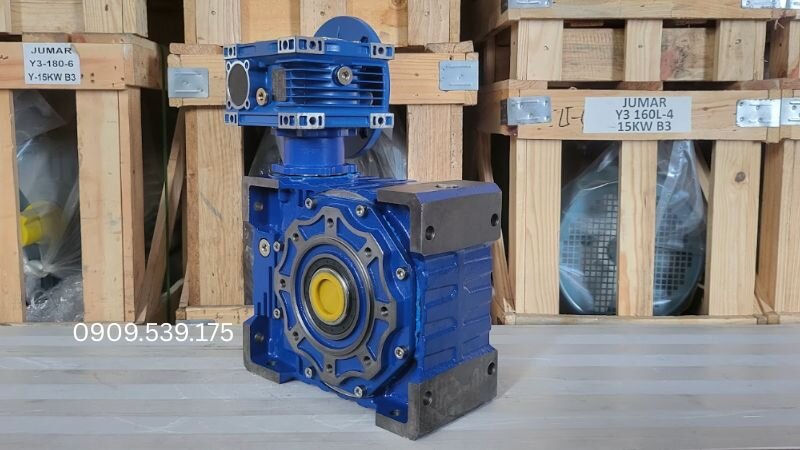 Detailed structure of the 2-stage NRMV gearbox
